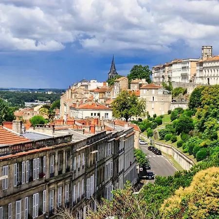 Le Bellevue - Spacieux Et Calme Angoulême